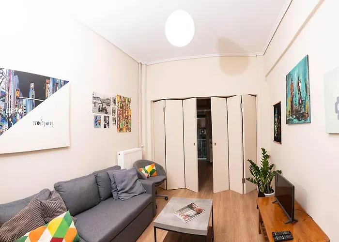Artistic Central Apartment
